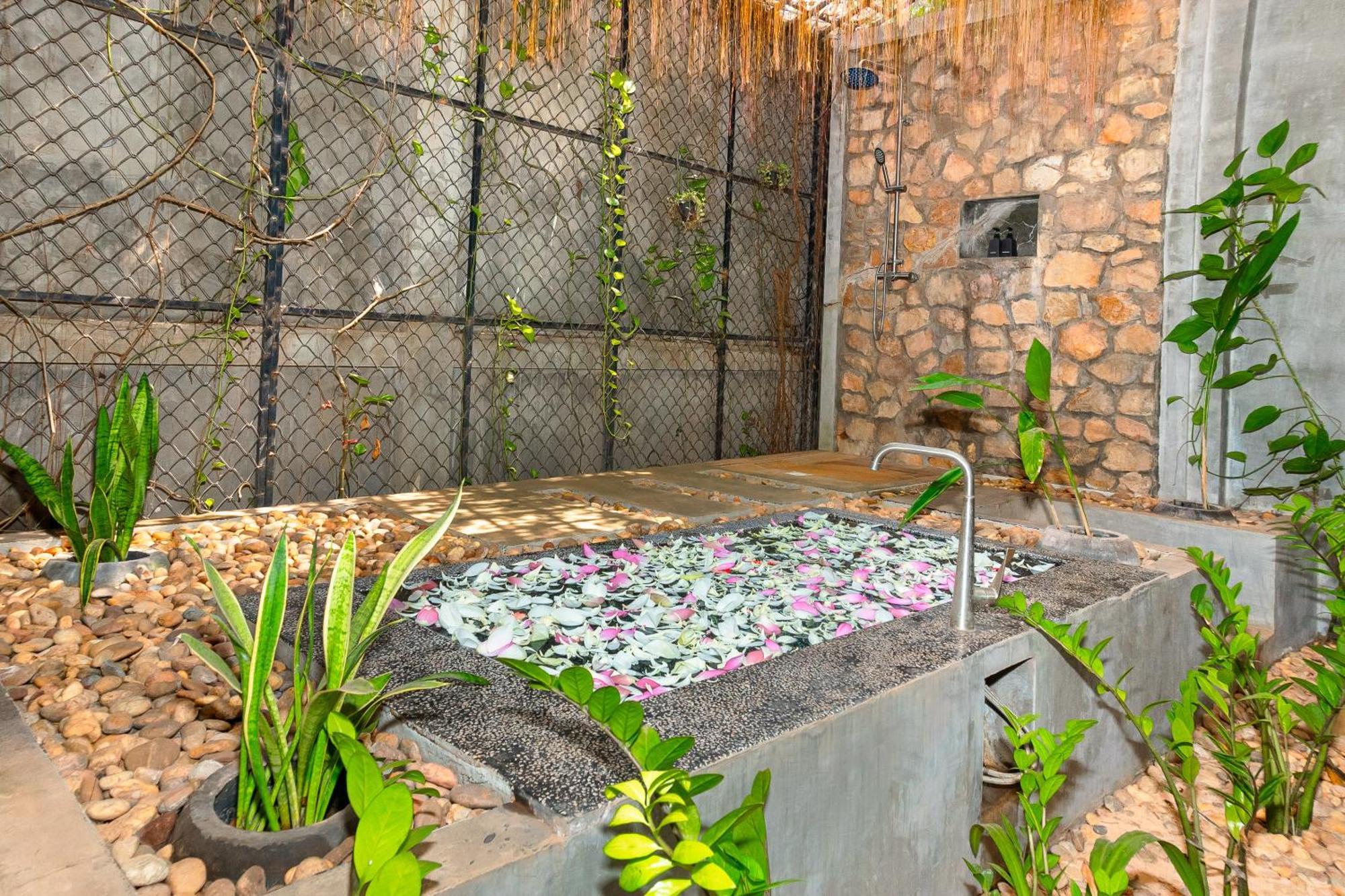 ホテル Angkor Tempora Boutique シェムリアップ エクステリア 写真